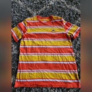 Nike Men's Orange and Yellow Striped Tee